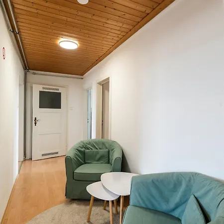 Appartement 3-zimmer-6-einzelbetten-parkplatz Auf Anfrage