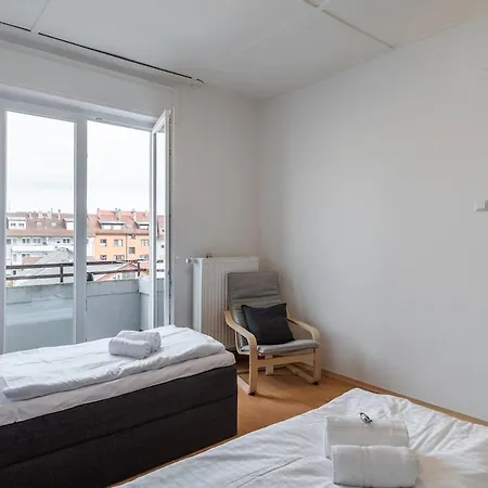 Appartement 3-zimmer-6-einzelbetten-parkplatz Auf Anfrage